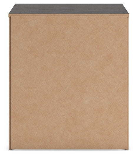 Hollivern King Panel Bed with Mirrored Dresser and Nightstand